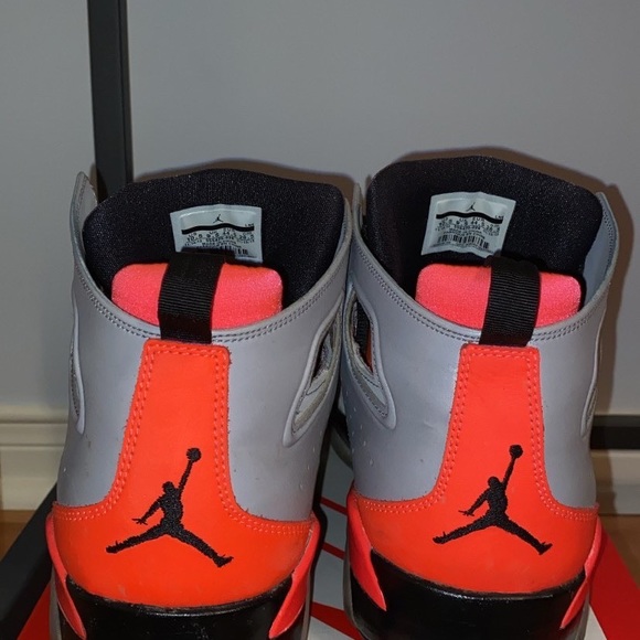 2013 air Jordan flight club grey and crimson colour way - Picture 1 of 3